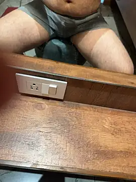 versatile guy01 online show from 11-08-25, 02:48