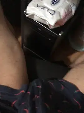 Snapshot of kerimyuce chatting on 10-18-25, 08:00 kerimyuce online show from 10-18-25, 08:00