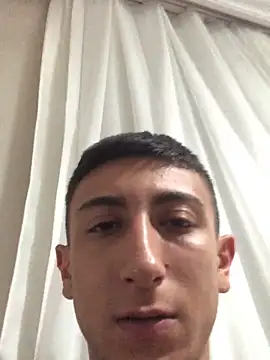 Snapshot of kerimyuce chatting on 09-17-25, 08:00 kerimyuce online show from 09-17-25, 08:00