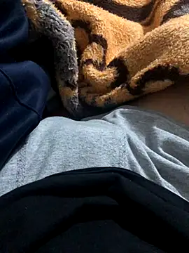 Snapshot of kerimyuce chatting on 12-16-25, 11:53 kerimyuce online show from 12-16-25, 11:53