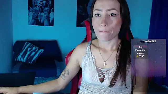 Sara-Guzman1 online show from 04-17-26, 03:42