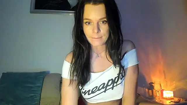 Snapshot of damla555 chatting on 05-05-26, 10:02 damla555 online show from 05-05-26, 10:02