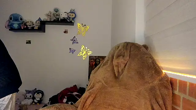 Shaddycute  online show from 12-18-25, 09:58