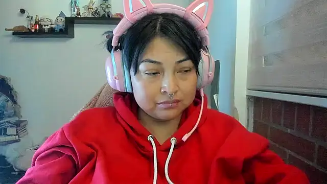 Shaddycute  online show from 04-19-26, 11:44