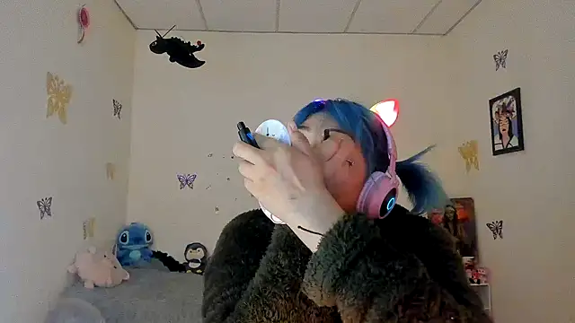Shaddycute  online show from 09-10-25, 05:45