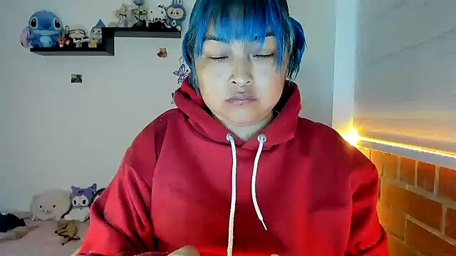 Shaddycute  online show from 12-15-25, 01:22