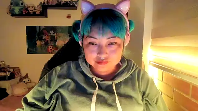 Shaddycute  online show from 02-03-26, 01:38