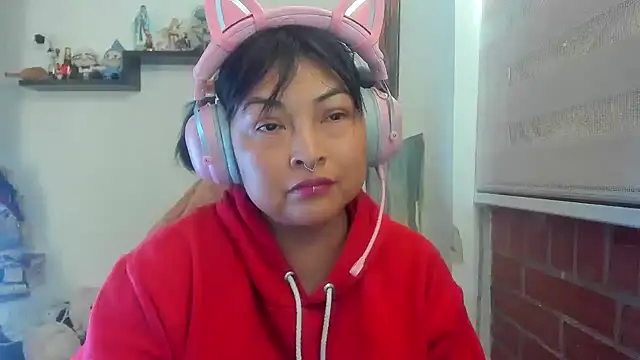 Shaddycute  online show from 04-13-26, 04:44