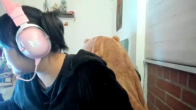 Shaddycute  online show from 04-28-26, 02:21