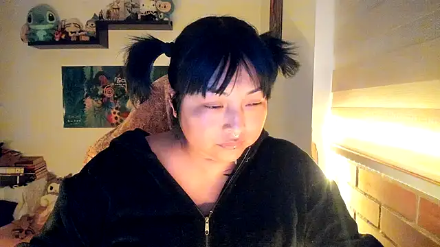 Shaddycute  online show from 02-12-26, 02:44