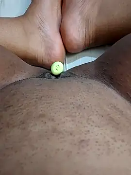 L-LOVE online show from 02-15-25, 10:52