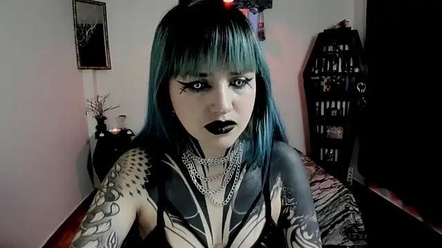 Snapshot of DimmuandDarkness chatting on 06-11-26, 12:54 DimmuandDarkness online show from 06-11-26, 12:54