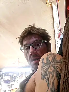 Snapshot of gettinit2wice chatting on 02-16-26, 12:26 gettinit2wice online show from 02-16-26, 12:26