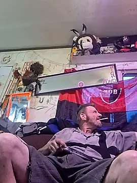 Snapshot of gettinit2wice chatting on 02-25-26, 02:17 gettinit2wice online show from 02-25-26, 02:17