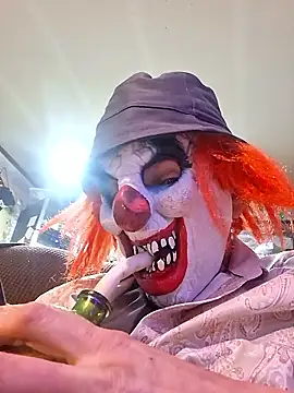 Snapshot of gettinit2wice chatting on 01-08-26, 11:16 gettinit2wice online show from 01-08-26, 11:16