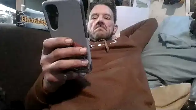 Snapshot of gettinit2wice chatting on 12-01-25, 03:40 gettinit2wice online show from 12-01-25, 03:40