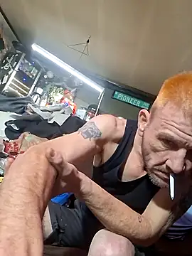 Snapshot of gettinit2wice chatting on 02-01-26, 12:36 gettinit2wice online show from 02-01-26, 12:36