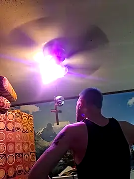 Snapshot of gettinit2wice chatting on 02-08-26, 12:03 gettinit2wice online show from 02-08-26, 12:03