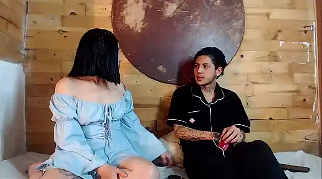Snapshot of Sebas_And_Mila chatting on 01-25-25, 03:09 Sebas And Mila online show from 01-25-25, 03:09