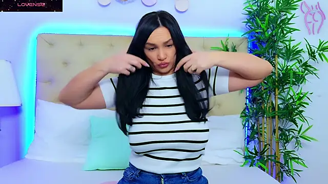 DaliyaArabian online show from 11-20-25, 01:01