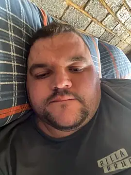 Snapshot of Mikey-HH chatting on 11-05-25, 01:36 Mikey-HH online show from 11-05-25, 01:36
