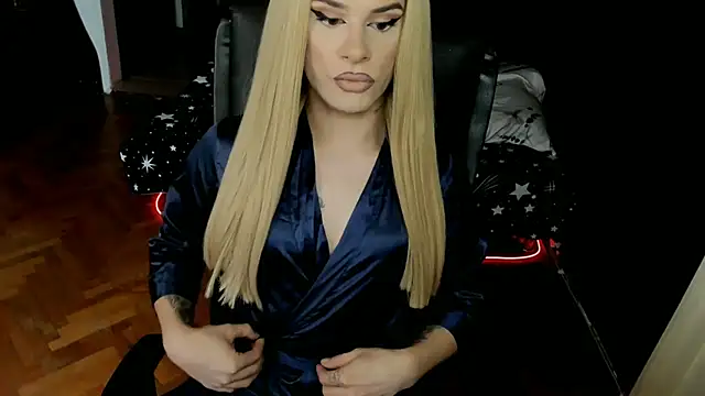 EvelynLexy online show from 10-15-25, 08:33