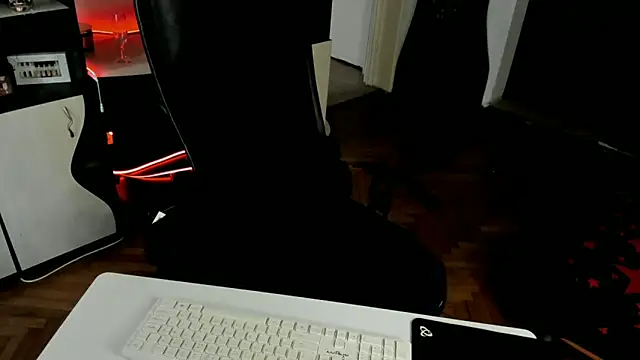 EvelynLexy online show from 11-12-25, 08:51