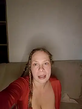 katiestevens online show from 10-28-25, 09:14