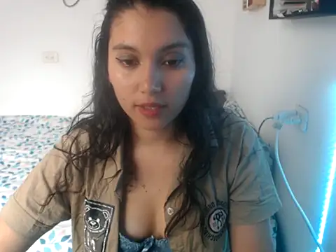 HannaKlein online show from 10-07-25, 06:09