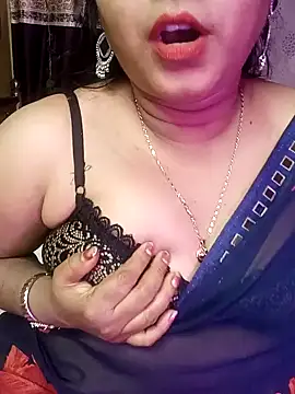 Snapshot of ella_mariya chatting on 12-30-24, 06:16 ella mariya online show from 12-30-24, 06:16