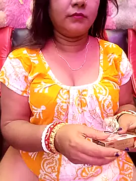 ella mariya online show from 10-31-25, 01:52