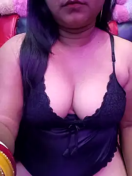 Snapshot of ella_mariya chatting on 09-22-25, 06:25 ella mariya online show from 09-22-25, 06:25