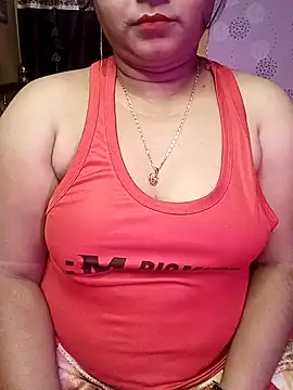 Snapshot of ella_mariya chatting on 12-21-24, 09:36 ella mariya online show from 12-21-24, 09:36