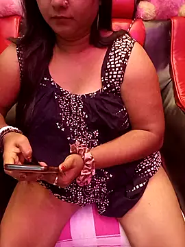 Snapshot of ella_mariya chatting on 09-28-25, 11:34 ella mariya online show from 09-28-25, 11:34