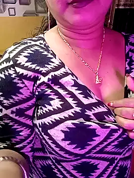 Snapshot of ella_mariya chatting on 01-04-25, 10:38 ella mariya online show from 01-04-25, 10:38