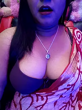 Snapshot of ella_mariya chatting on 10-15-25, 10:23 ella mariya online show from 10-15-25, 10:23