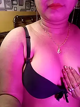 Snapshot of ella_mariya chatting on 01-04-25, 04:11 ella mariya online show from 01-04-25, 04:11