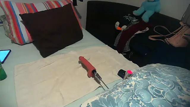 balkangirl1 online show from 10-31-25, 02:35