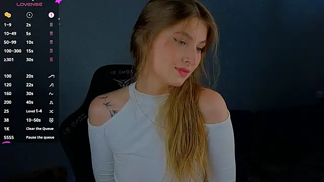 Snapshot of Saillise chatting on 05-15-26, 11:58 Saillise online show from 05-15-26, 11:58