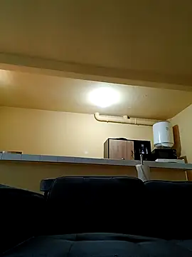 Snapshot of chris_sbh chatting on 02-15-25, 04:34 chris sbh online show from 02-15-25, 04:34