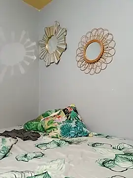 Snapshot of chris_sbh chatting on 02-04-25, 07:55 chris sbh online show from 02-04-25, 07:55