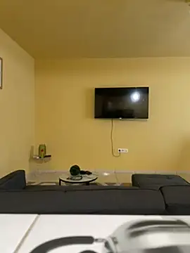 Snapshot of chris_sbh chatting on 01-31-25, 04:06 chris sbh online show from 01-31-25, 04:06