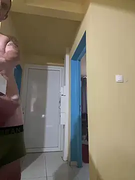 Snapshot of chris_sbh chatting on 02-10-25, 06:45 chris sbh online show from 02-10-25, 06:45