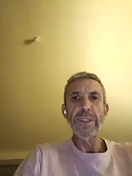 Snapshot of chris_sbh chatting on 02-14-25, 05:25 chris sbh online show from 02-14-25, 05:25