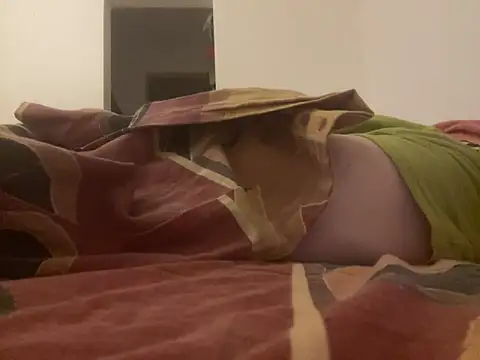 Snapshot of chris_sbh chatting on 12-12-24, 05:52 chris sbh online show from 12-12-24, 05:52