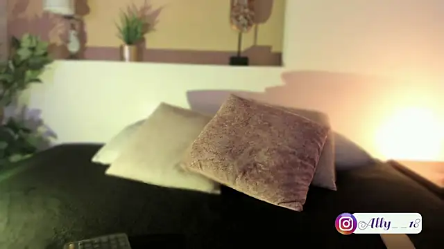 Ally addams online show from 10-10-25, 04:13