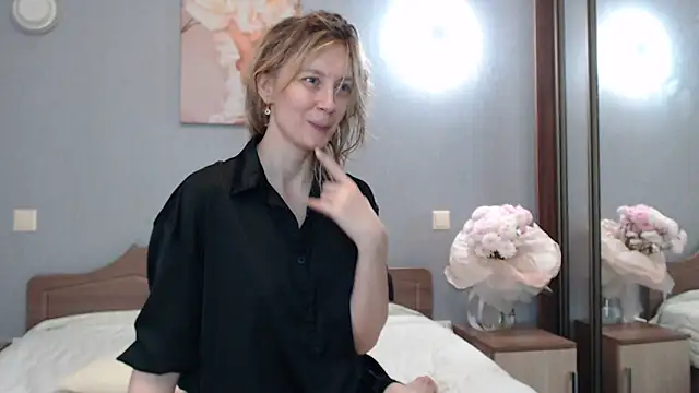 Snapshot of AvelinaLeoni chatting on 01-22-25, 06:31 AvelinaLeoni online show from 01-22-25, 06:31