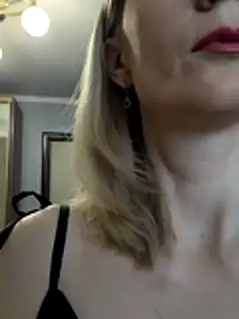 AvelinaLeoni online show from 01-12-26, 06:53