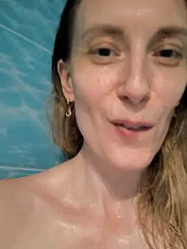 AvelinaLeoni online show from 11-14-25, 07:17