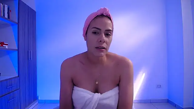 candydowson1 online show from 02-20-26, 08:11